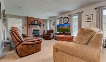 9333 Oak Hill Dr, Ashland, KY 41102