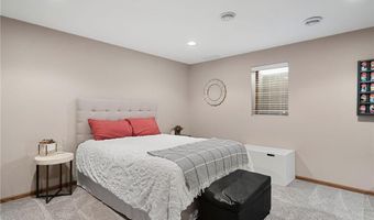 601 24th St NW, Austin, MN 55912