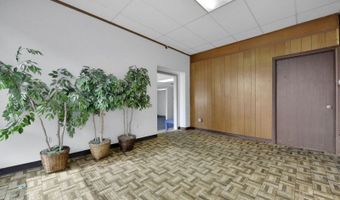 72 W Un, Athens, OH 45701