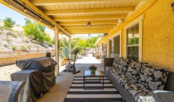 13602 Sego Rd, Agua Dulce, CA 91390