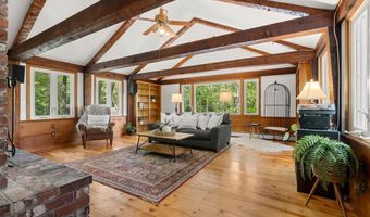 12 Lord Jeffrey Dr, Amherst, NH 03031