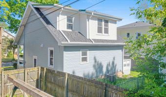 809 N DURKEE St, Appleton, WI 54911