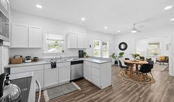 3201 Edgewood Ave, Alton, IL 62002