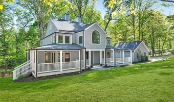 100 Little Rdg, Berkeley Lake, GA 30096