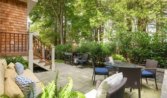 36 Bull St, Newport, RI 02840