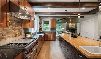 3867 Hawk Crest Rd, Ann Arbor, MI 48103