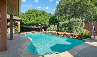 202 Wayne Dr, Aledo, TX 76008