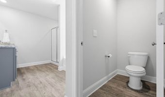 6587 Eastland Cir, Biloxi, MS 39532