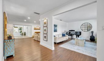137 N SPRING LAKE Dr, Altamonte Springs, FL 32714
