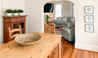 7 Carroll Ave 2, Newport, RI 02840