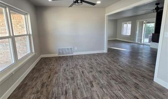 613 Comanche Trl, Altus, OK 73521