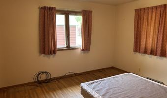 214 S Heckart St, Algona, IA 50511