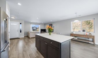 611 Rosewood Dr, Bellevue, ID 83313