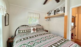 2 4 P St, Cascade, ID 83611