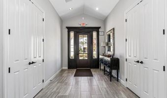 4872 N Prestwick Ave, Bel Aire, KS 67226