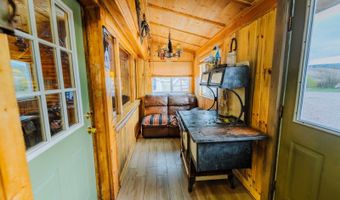 34 Outlaw Trl, Anaconda, MT 59711