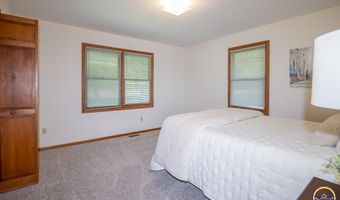 13827 SW 81st St, Auburn, KS 66402