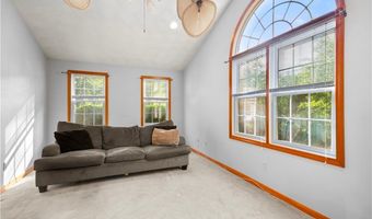 24 Poppy Hill Dr, Johnston, RI 02919