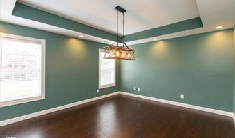 7121 Parklake Pl, Indianapolis, IN 46217