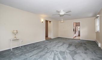 831 S Mitchell Ave, Arlington Heights, IL 60005