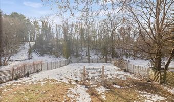 1009 Danforth St, Alton, IL 62002