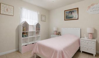6032 E Oktibbeha St, Bay St. Louis, MS 39520