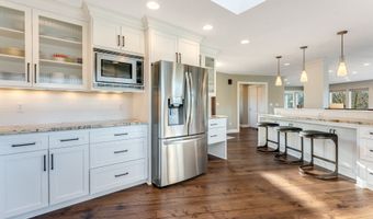 24125 BUTTEVILLE Rd NE, Aurora, OR 97002