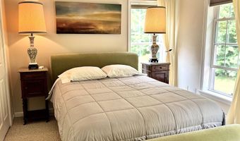 475 Sunrise Ln, Arlington, VT 05250