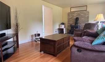 1 Gilman Rd, Hopkinton, RI 02832