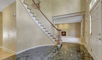 26 Bruns Rd, Allenhurst, NJ 07711