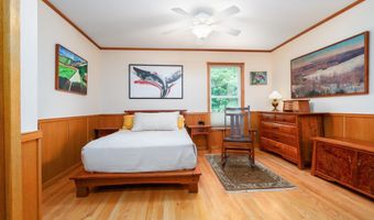 1108 Elm St, Baldwin City, KS 66006