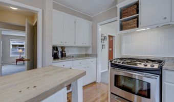 524 N OUTAGAMIE Ct, Appleton, WI 54914