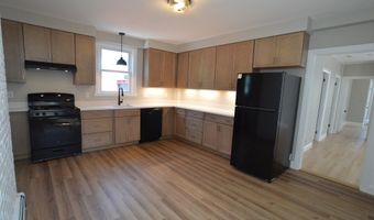 14 Roundy St 1, Beverly, MA 01915