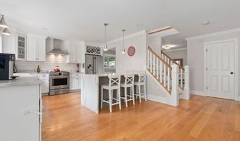 418 Mystic St, Arlington, MA 02474