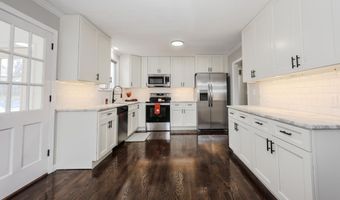 377 High St, Candia, NH 03034