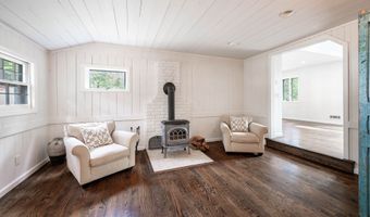 51 Candlewood Lake Rd, Brookfield, CT 06804