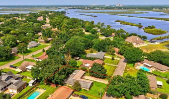 2421 Regency Dr, Biloxi, MS 39532