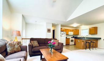 9 SYCAMORE Cir, Albrightsville, PA 18210