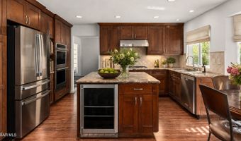 5335 Alfonso Dr, Agoura Hills, CA 91301