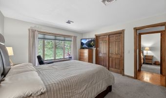 7 Sheba Dr, Alloway, NJ 07461