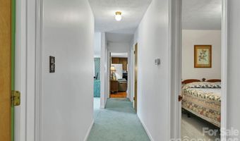 28 Glenview Rd, Asheville, NC 28804