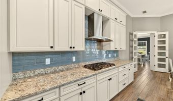6951 CRESTPOINT Dr, Apollo Beach, FL 33572