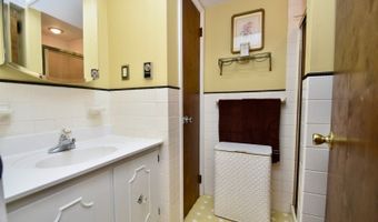 12 Goodale Rd, Andover, NJ 07860