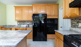 6 DUNLEARY Dr, Bear, DE 19701