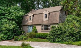 105 Newell Dr, Cumberland, RI 02864