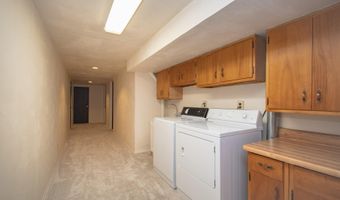 1365 Chalmers Dr, Ann Arbor, MI 48104