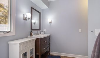 7160 River Valley Dr SE, Alto, MI 49302