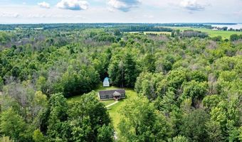 216 Wood Ln, Alburgh, VT 05440
