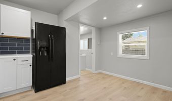 6937 Lady Smith Ave, Anderson, CA 96007