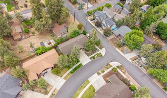 1009 SW Crosscut Ct, Bend, OR 97702